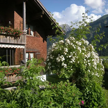 Karin Mitten Im Gruenen 公寓 施科佩尔瑙