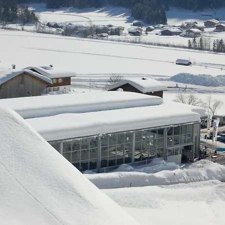 Karin Mitten Im Gruenen Appartement *