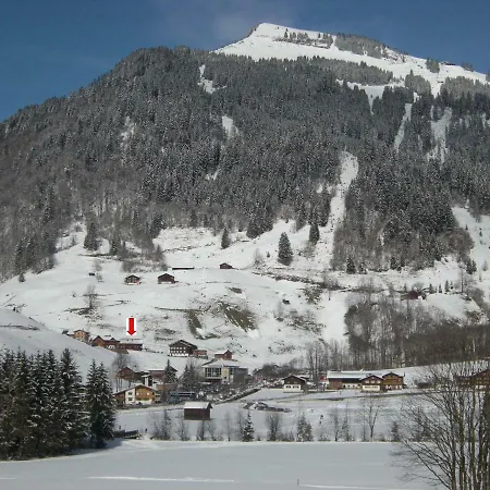 Apartman Karin Mitten Im Gruenen